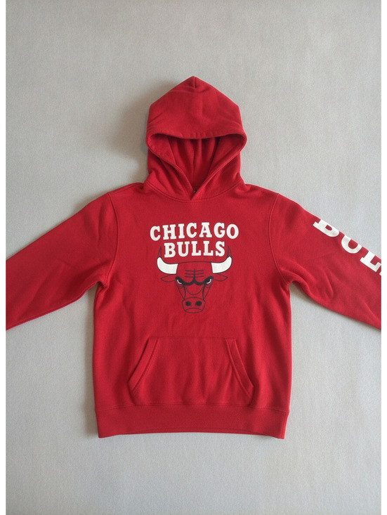 Chicago Bulls Other - Chicago Bulls Red Pullover Hoodie with Logo Print
